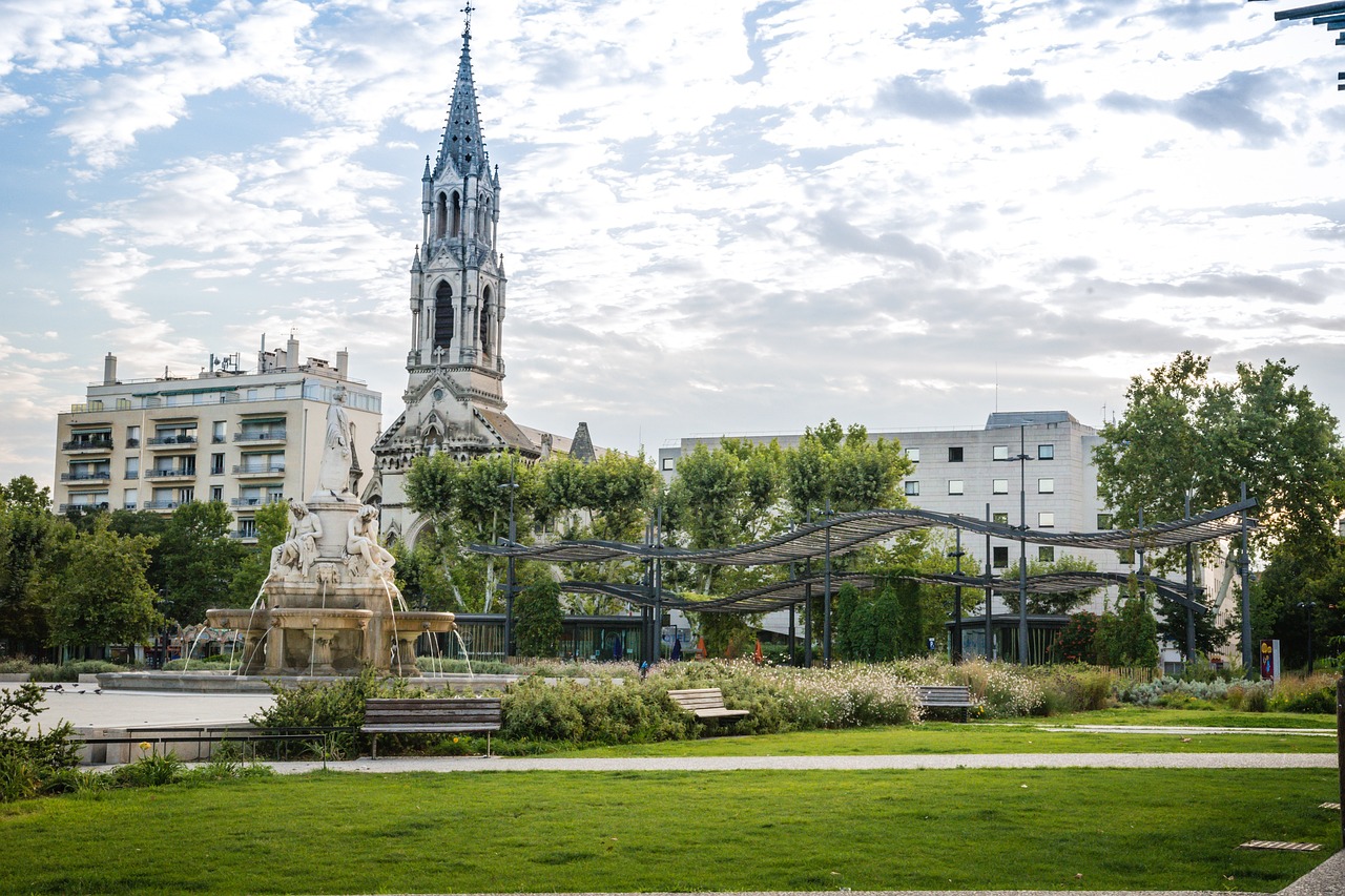 Découvrir Nîmes : Le guide ultime pour s'installer dans cette charmante ville